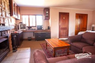 Duckling Cottage - Dullstroom - 8