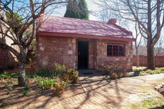 Duckling Cottage - Dullstroom - 1