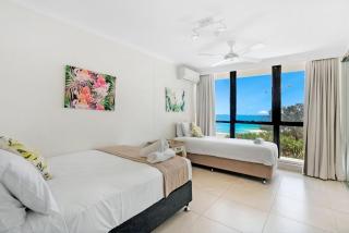 Beachfront Escape in Surfers Paradise - CoastHM - 1