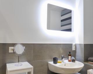 Modernes Apartment mit Queensize-Bett, NETFLIX, Küche, Erdgeschoss, Nähe AMEOS Klinik - Aschersleben - 1