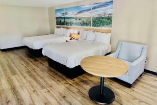Days Inn by Wyndham Burleson Ft. Worth - Burleson - 4