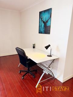 Spacious 1bd Penthouse - Close to ANU - 3