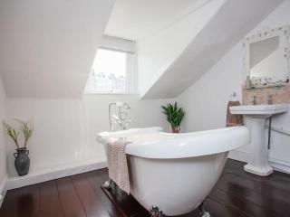 Large House, sleeps 10 with incredible sea views - Ilfracombe - 3