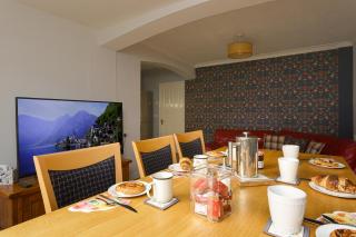 Blue Sparrow 4 bed House off road PARKING Pet friendly - 7