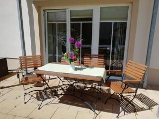 Ferienhof Gräfe - 3-Seiten Hof mit großem Garten, Pool & Sauna - Meißen - 2