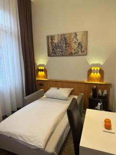 Hotel Goldenes Lamm - Idstein - 2
