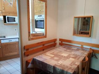 Appartement 2 Pièces avec Balcon et Wifi - Centre Croisette - FR-1-574-11 - Les Menuires - 5