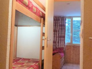 Studio pieds des pistes, proche quartier Bruyères, skis et animaux admis - FR-1-574-18 - 4