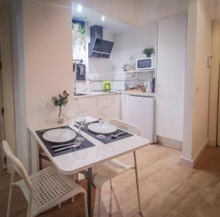 Apartamento a 2 minutos de Plaza La Merced, Málaga - Málaga - 2
