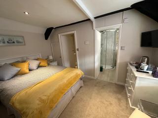 Cottage en-suite room with private lounge - 4