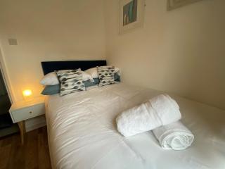 Dragon Cottage By Gunwharf Quays & Historic Dockyard - Portsmouth - 7
