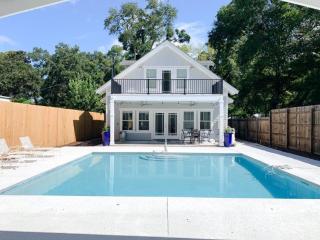 Ava Mae Cottage - 642 Cummings Lane - 0