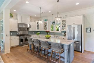 Stollaway Retreat - 525 Bartow - 4