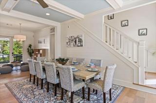 Stollaway Retreat - 525 Bartow - 2