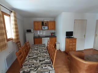 Spacieux appartement 4 pièces pour 8 pers, au cœur de la station, proche télécabine et commerces - FR-1-265-64 - 5