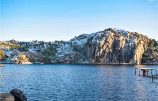 4 Bedroom Cozy Home In Fitjar - 1