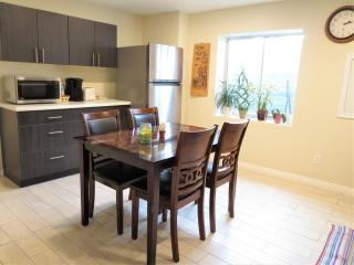Entire Huge Basement! Fast Wifi! Private Entrance! - Salt Lake City - 9