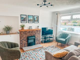 StayByNumbers - Spacious three bed house Royal Hillsborough - 6