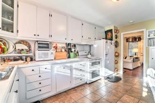 Charming East Falmouth Home with Hot Tub! - East Falmouth - 3