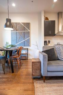 Cozy Townhouse near The Pearl & Riverwalk - San Antonio - 7