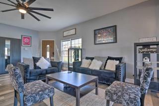 San Antonio Retreat with Fenced Pool, Near SeaWorld - 8