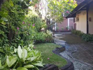 The Ellen Hotel by ecommerceloka - Senggigi - 4