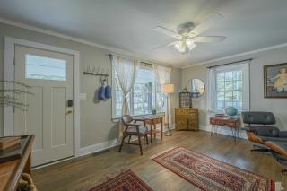 The Eclectic Inn Downtown - 5