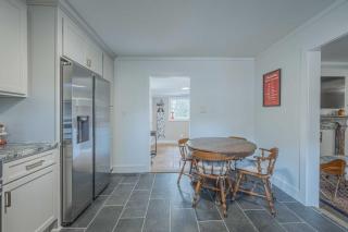 The Eclectic Inn Downtown - 1