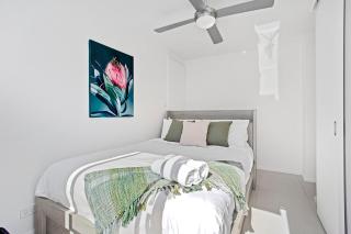 2 Welcome To Windsor 2br 2ba Pkg - Perth - 9