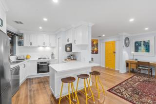 Mooroolbark Pet Friendly 4 Bedroom House - Kilsyth - 3