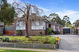 Mooroolbark Pet Friendly 4 Bedroom House - Kilsyth - 7