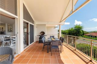 74A Sergeant Baker Drive comfortable duplex with beautiful distant water views - Corlette - 8