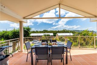 74A Sergeant Baker Drive comfortable duplex with beautiful distant water views - Corlette - 7