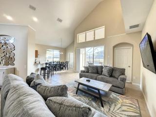 Luxury 6BD 3,5BA Pool Home in Windsor Palms Resort villa - 1