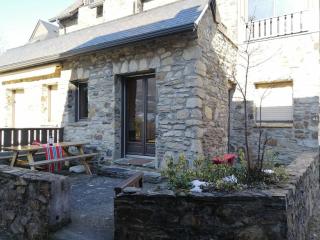 Colorful Appartement near Luz-Saint-Sauveur - 2