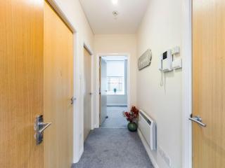 Magnificent 1BDR Apartment in Mersyside - Liverpool - 6