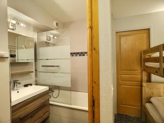 2 pièces rénové 30m², sud, Les Bruyères, Les Menuires - 4 pers, pistes, 3 Flocons Or - FR-1-178-320 - 5