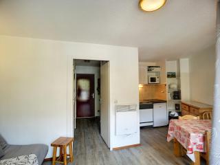 Studio cabine 4 pers, ski aux pieds, carrefour central, PARKING - FR-1-178-105 - Les Menuires - 1
