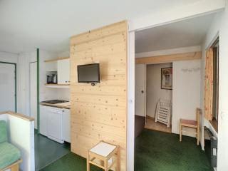 3 pièces 4 pers, ski aux pieds, balcon, parking, proche commerces - FR-1-178-61 - Les Menuires - 3