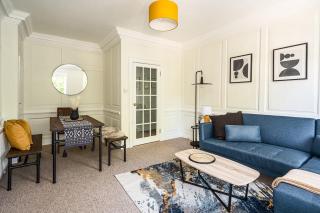 2 Stunning Grade 1 listed Apartments Sleeps 14 - Bath - 6