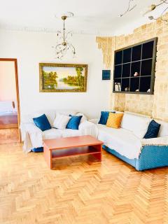 Neoclassical 2Bed in Kallimarmaro - Atene - 0