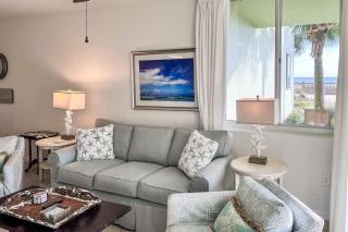 The Beach Club 102A - 8