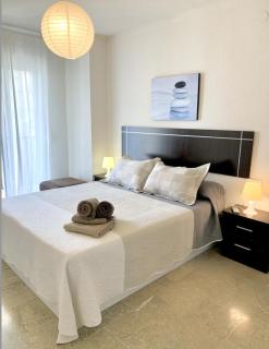 APARTAMENTO EN LA PLAYA CON VISTAS DE ENSUEÑO - Almuñécar - 4