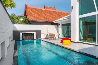 *City~house* 芭堤雅豪华泳池别墅近步行街 - Pattaya Sud - 9