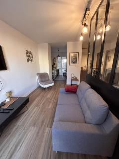 Le Verlaine, studio en centre ville à deux minutes des plages - Mentone - 3