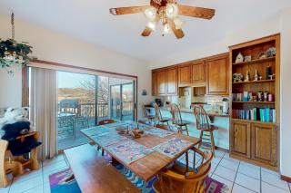 Stone Decks Lodge - 3