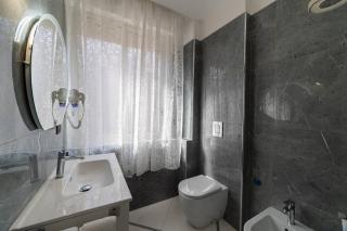 Apartments Hotel Real Suite Napoli Chiaia Mergellina - Nápoles - 3