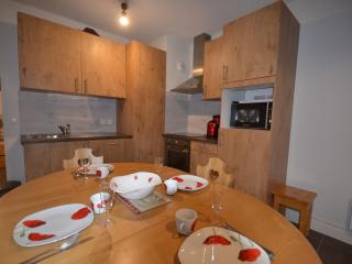Appartement au Centre des Gets, Proche Pistes et Commerces, Terrasse et Garage Inclus - FR-1-623-161 - Les Gets - 3