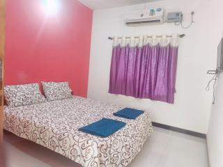 Acharekar's Home stay - Adorable AC and Non AC Rooms with free Wi-Fi - Malvan - 2