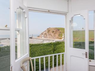 2TheVilla - Great views, 3 bedrooms, parking, central location - 1